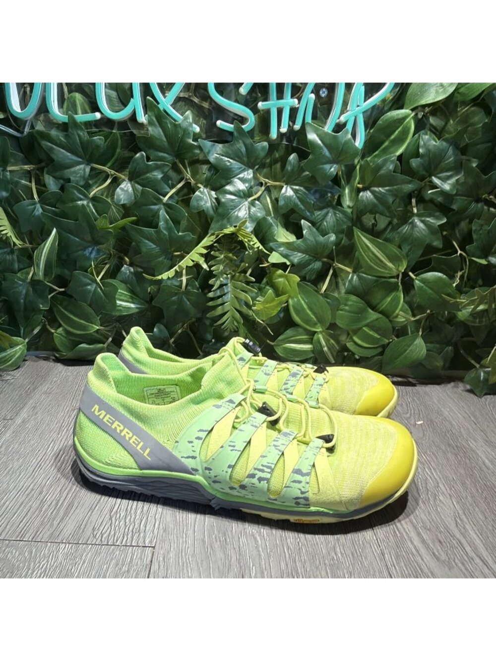 Merrell Trail Glove 5 Women's Barefoot Shoes Size US 8.5 Vibram Sunny Lime Green